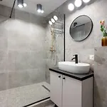 Superb Unirii Square View Large 1br Flat - 609 * 부쿠레슈티