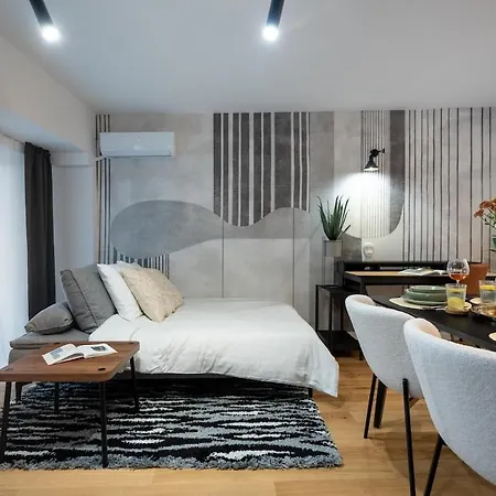 Superb Unirii Square View Large 1br Flat - 609 Bucharest