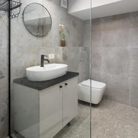 Superb Unirii Square View Large 1br Flat - 609 * Bucharest