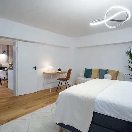 Superb Unirii Square View Large 1br Flat - 609 * Bucharest