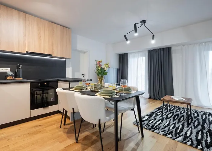 Superb Unirii Square View Large 1br Flat - 609