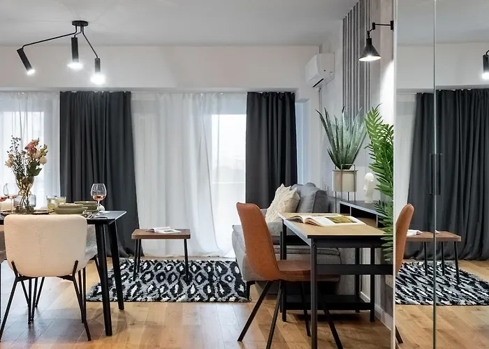 Superb Unirii Square View Large 1br Flat - 609 * Bucharest
