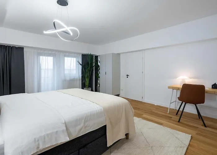 Superb Unirii Square View Large 1br Flat - 609