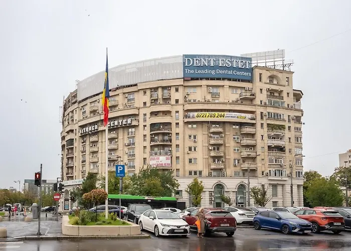 Apartment Superb Unirii Square View Large 1br Flat - 609 *