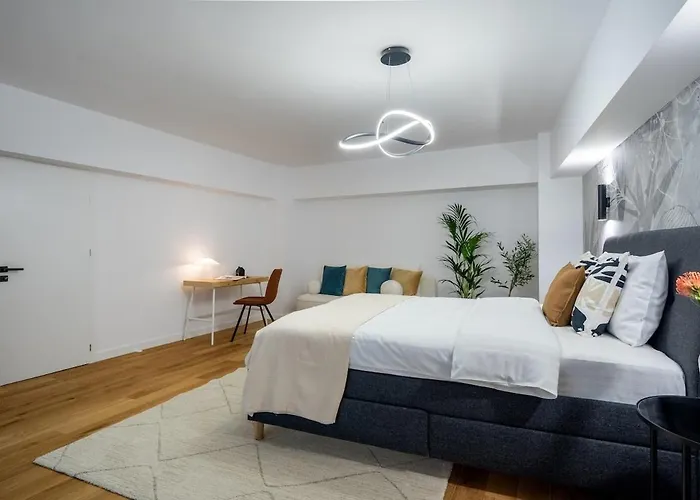 Superb Unirii Square View Large 1br Flat - 609 *