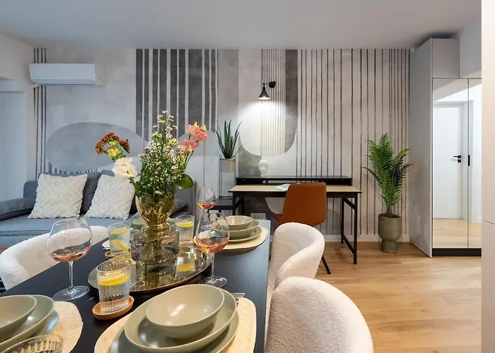 Superb Unirii Square View Large 1br Flat - 609 *