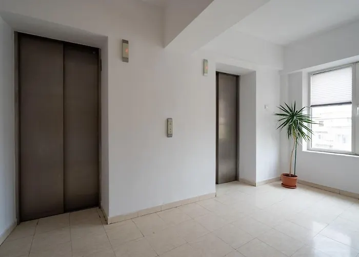 Apartment Superb Unirii Square View Large 1br Flat - 609