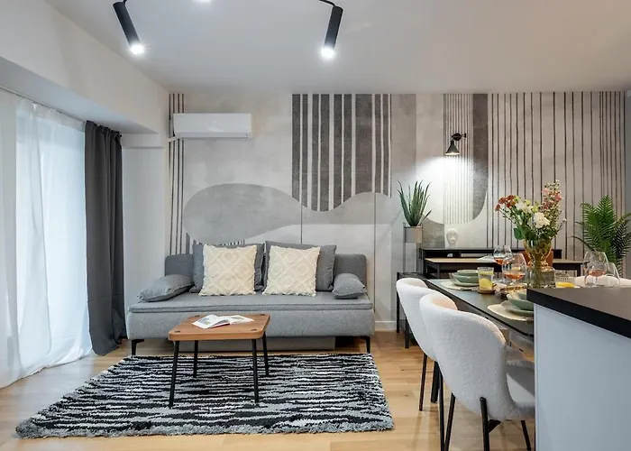 Superb Unirii Square View Large 1br Flat - 609 * Bucharest